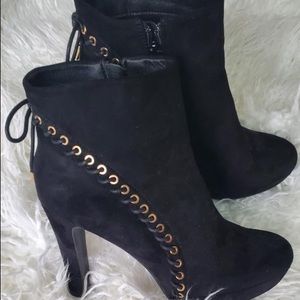 🖤BLACK SUEDE ANKLE BOOTS 🖤